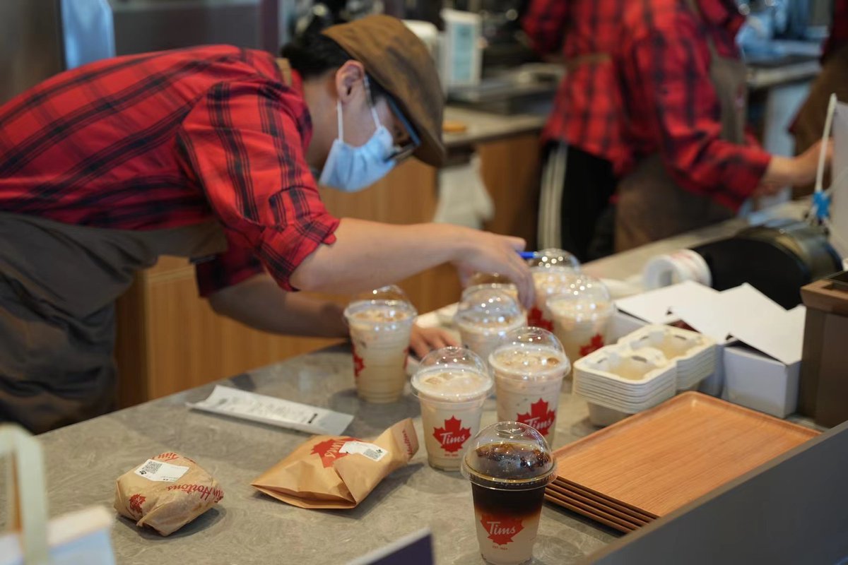Tim Hortons China tweet media