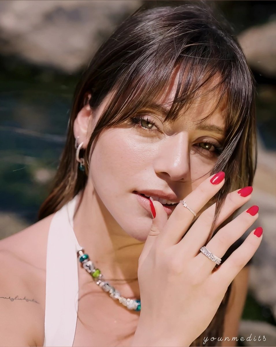 Heads UP!!!
Complete 20 RTs, likes

Fandom günaydın 
#SılaTürkoglu