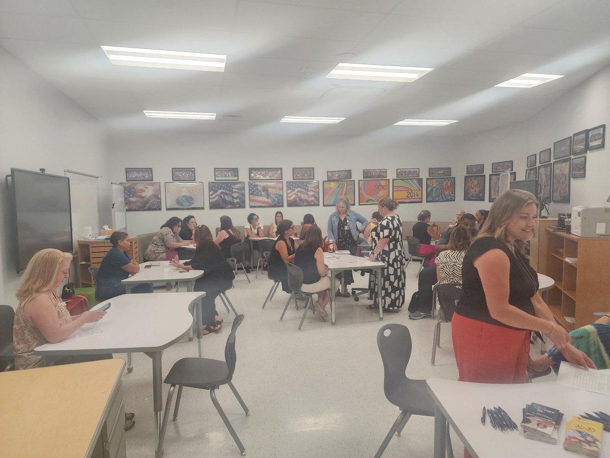 FCPS Community Schools (@fcpscommunitysc) on Twitter photo Thank you to 29 of our community partner agencies who took time  to meet and share information about their services with our 
5 new Community Coordinators!  #FCPSPARTNERSROCK Thank you to 29 of our community partner agencies who took time  to meet and share information about their services with our 
5 new Community Coordinators!  #FCPSPARTNERSROCK