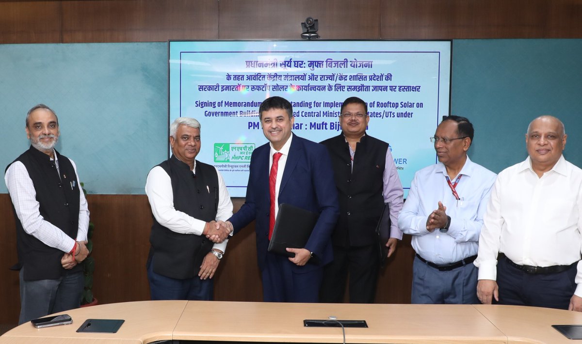 nhpcltd's tweet photo. NHPC Renewable Energy Limited and Tata Power Renewable Energy Limited join forces to Solarize India #RenewableEnergy #Sustainability #energy #hydropower #nhpclimited @MinOfPower @PIB_India https://t.co/Gv3X5rp1Fa