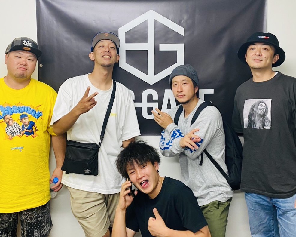 BigGate728's tweet photo. 【Studio Photo】

・MY STAR
・keith
・R-MAN

#keith #r_man #artist
#my_star #sound
#biggate #ビッグゲート 
#studio #office #studiooffice 
#music #production #musicproduction
#reggae #blackmusic #tunes #musicstudio
#mastering #mixing #record 
#masteringengineer #engineer https://t.co/G0Um78ylD7