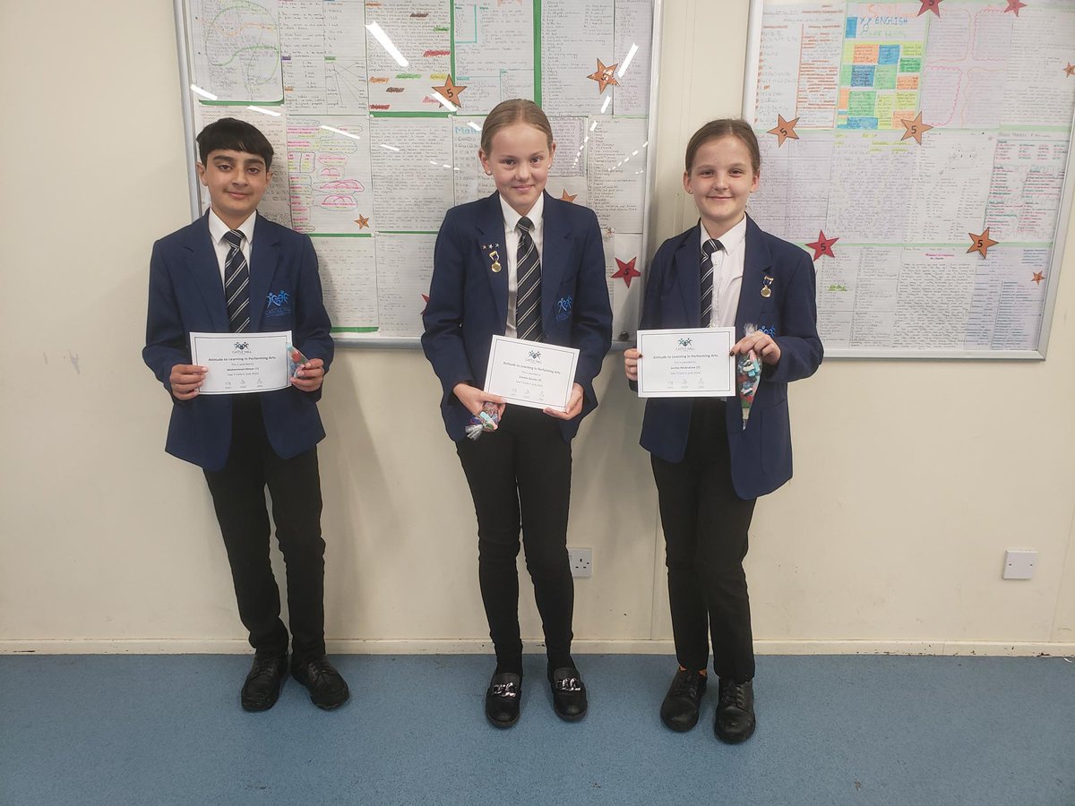 Castle_Hall's tweet image. ✨Cycle 3 Rewards and Celebrations ✨
Well done everyone 👏👏👏
#AcademicExcellence
#DevelopingCharacter 
#RaisingAspirations