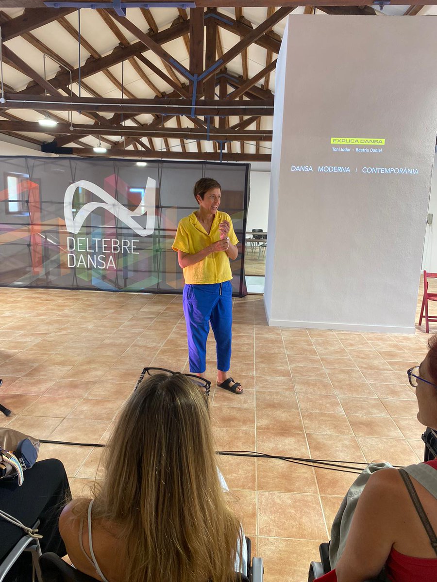 icec_cat's tweet photo. Avui participem, a Deltebre, del #Pro365, un itinerari d’acompanyament per a professionals de la dansa per ampliar els seus coneixements amb l’objectiu de fomentar la contractació, ampliar la programació de la dansa i les arts en moviment i afavorir la generació de nous públics. https://t.co/PHo65IeeRu