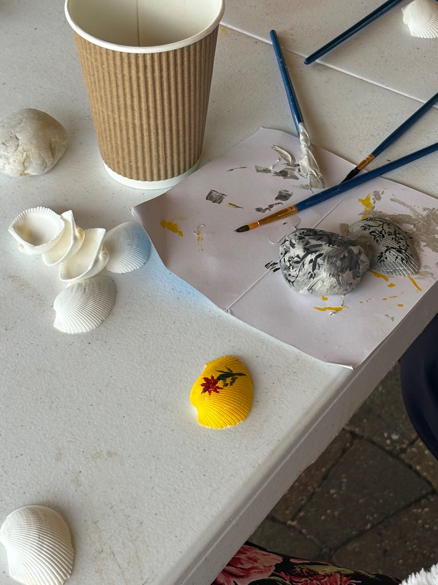 Live Team tweet media