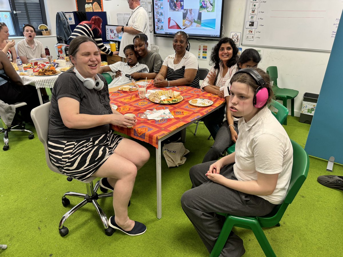 ValleyAddington's tweet photo. Our end of year parentโs tea to celebrate the achievements and progress of their children has just started #WhereSpecialHappens https://t.co/Yg35zumjUG