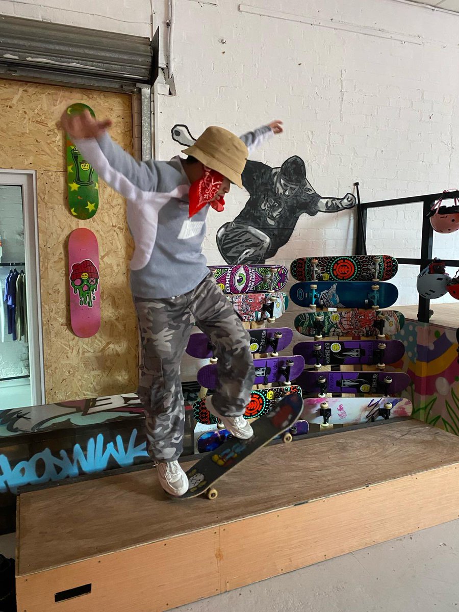 Skool of Street @ House of Wingz tweet media