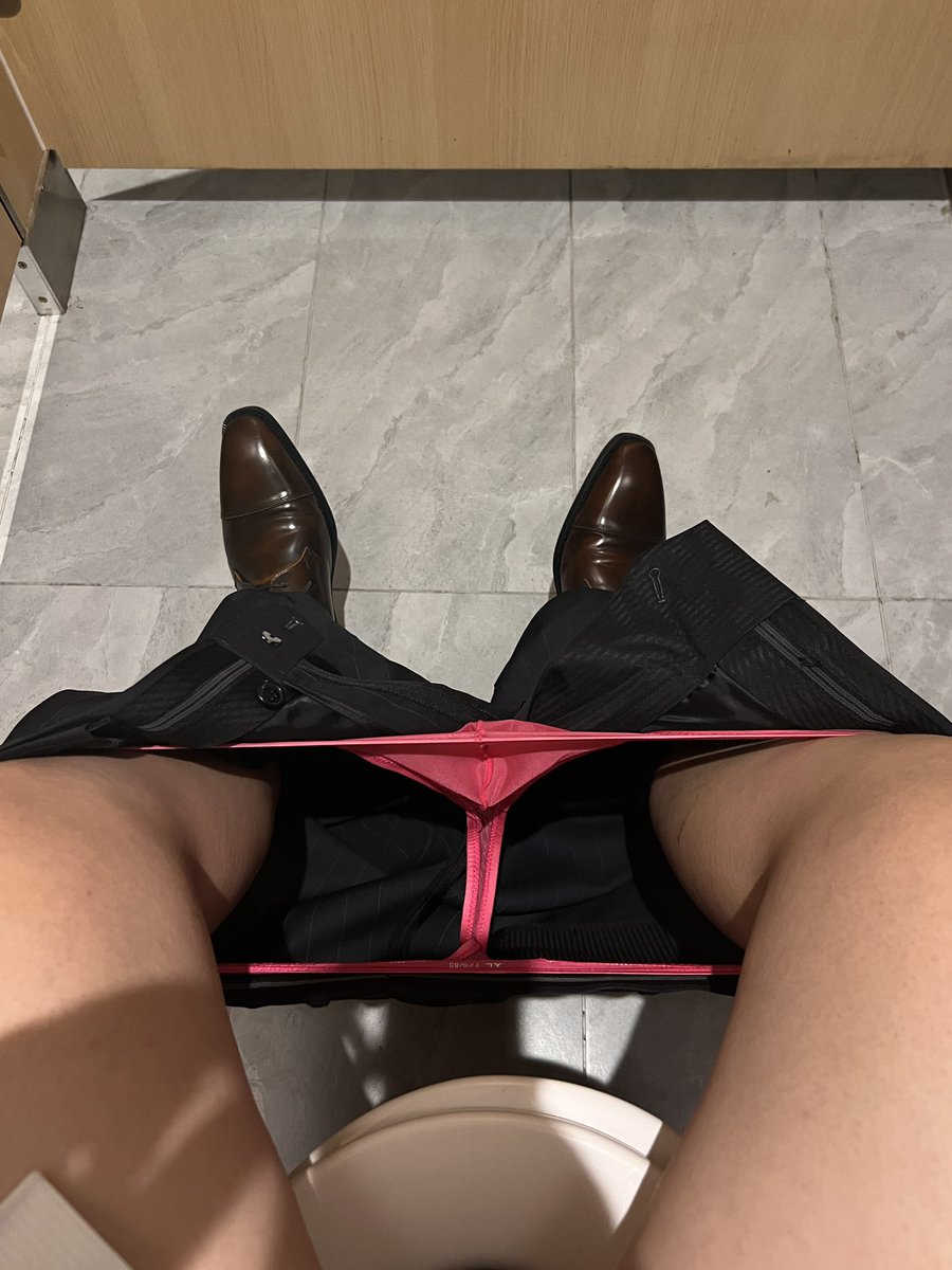 william132235's tweet photo. 想埋头疯狂吸吗？儿子 https://t.co/CKIQW2PKiK