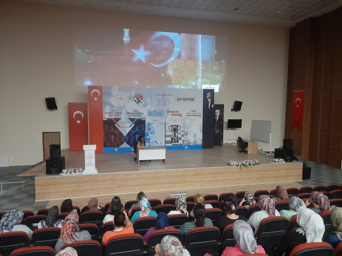 gamze6464's tweet photo. Müdürlüğümüzde 15 Temmuz Demokrasi ve Milli Birlik Günü konferansi verilmiştir.@GSB_Denizli @omer_ilman @vildanbasbug https://t.co/coWQ80mNx4