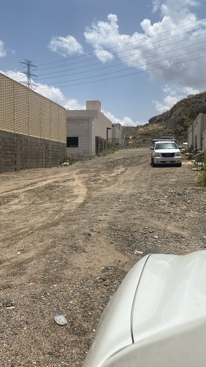 Han99Al's tweet photo. @tc_gov @Balady_CS

@majedhogail

@SNSA80

@gov_taif 

تشوه بصري وغبره وعمال النظافة والله ما يدخلون الشارع نطالب بتحسين المشهد الحضري https://t.co/AYX0fdkCm7