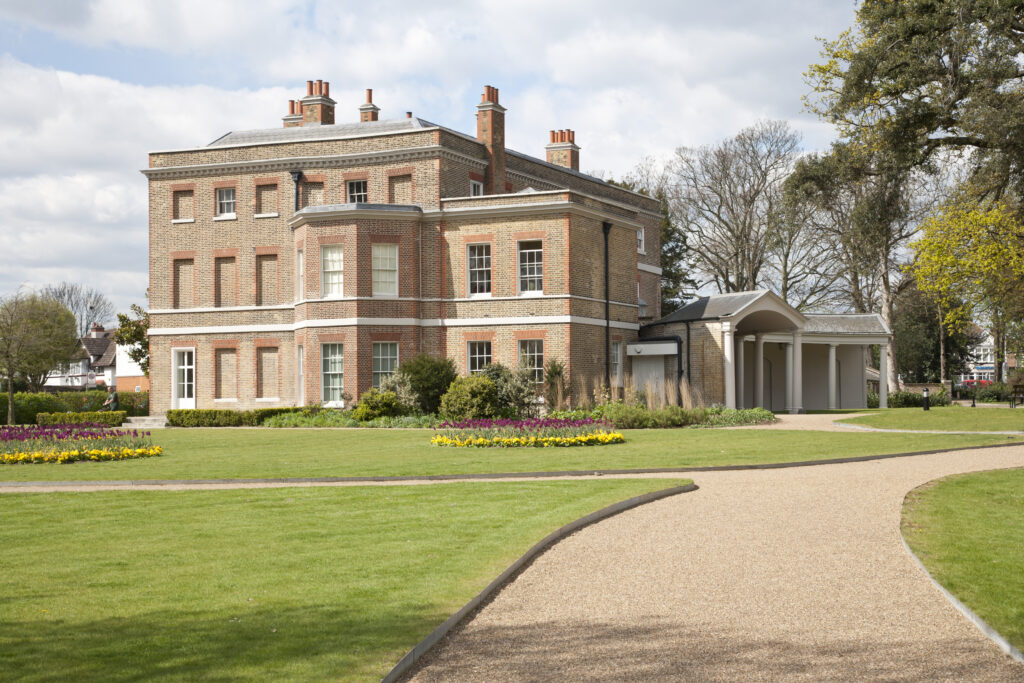 Time Out Reveal 3 Most Popular London Areas in 2024 - Dulwich, Hampstead and Ilford: timeout.com/london/news/re…