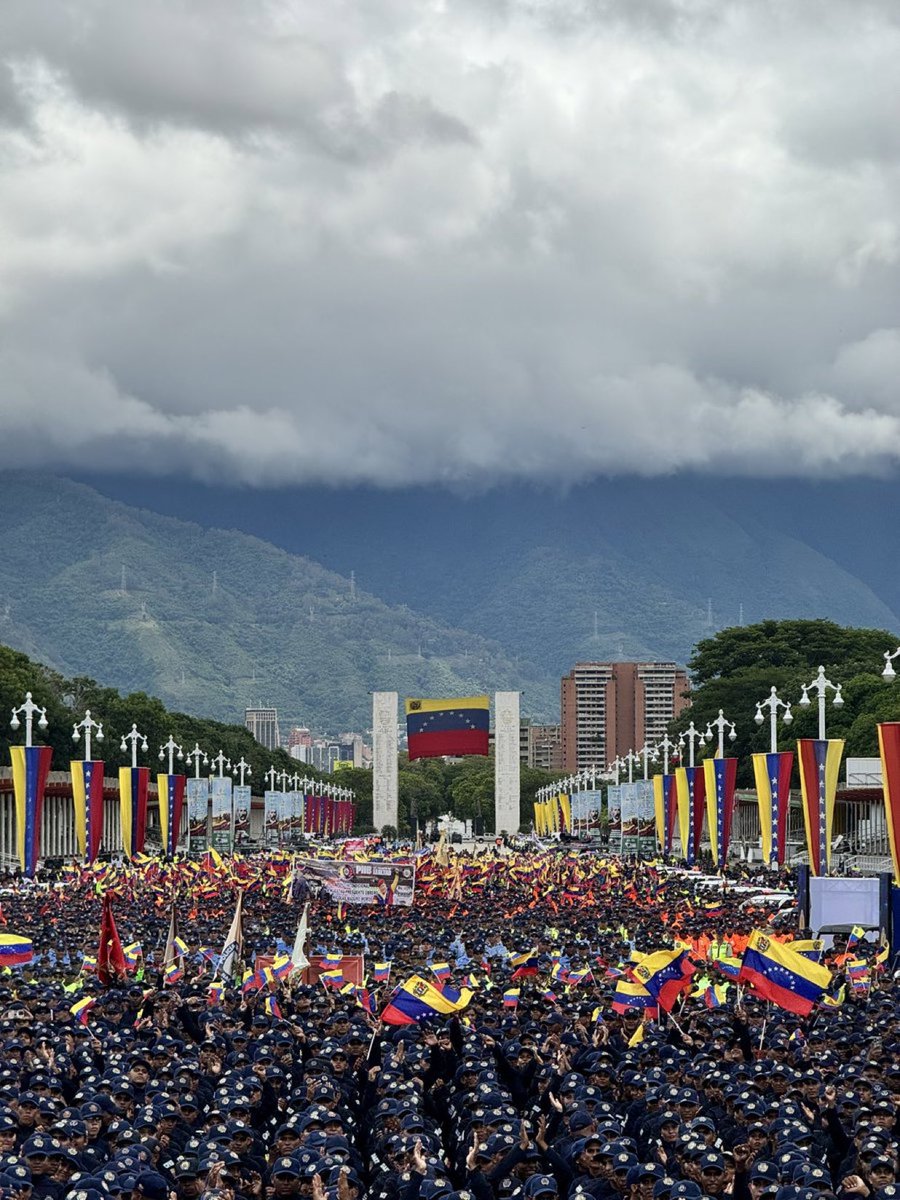 RoiLopezRivas's tweet photo. Candelita que se prende... Ya saben. https://t.co/XT3oT5oEWH