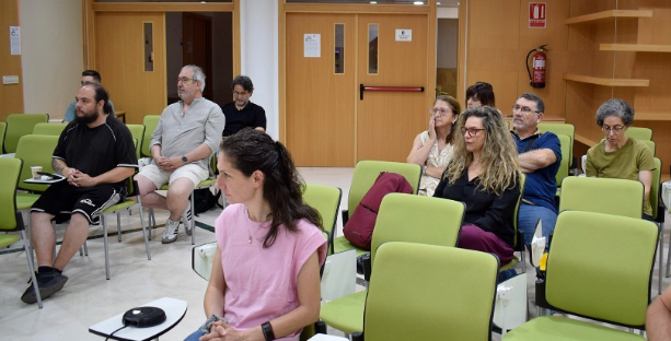 UGI_UCLM's tweet photo. 🧑‍💼Investigadores/as postdoctorales de la @uclm_es hacen balance del Plan Propio de investigación📊🔬

📝Se han reunido para exponer los resultados de las líneas de investigación llevadas a cabo durante su desarrollo.

🔗Enlace a la noticia: https://t.co/dk90vO8Otz https://t.co/hA7iesimOu