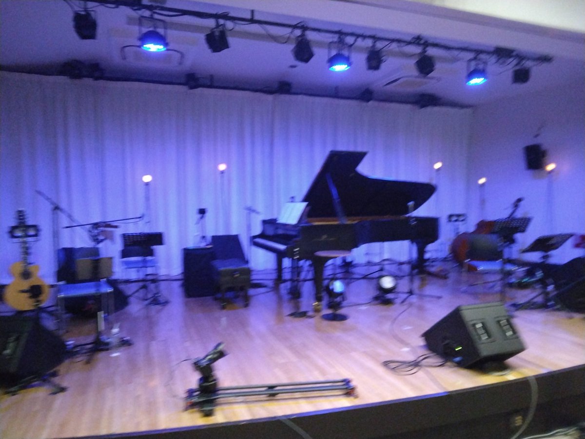 notty0421's tweet photo. 24.7.13 #立石純子 BIRTHDAY ONE MAN LIVE-憧れを鳴らして-@タウンニュースホールより♪
STEINWAY SONSの重厚な音色に歌声が乗って、この上ない至福の時。。。MCでは共感し、インスパイアされる場面も
#funani さん、今年も素敵なアレンジでした!
純ちゃん、ホンマええライブありがとう🎹
#秦野 https://t.co/fW7VdFNR8a