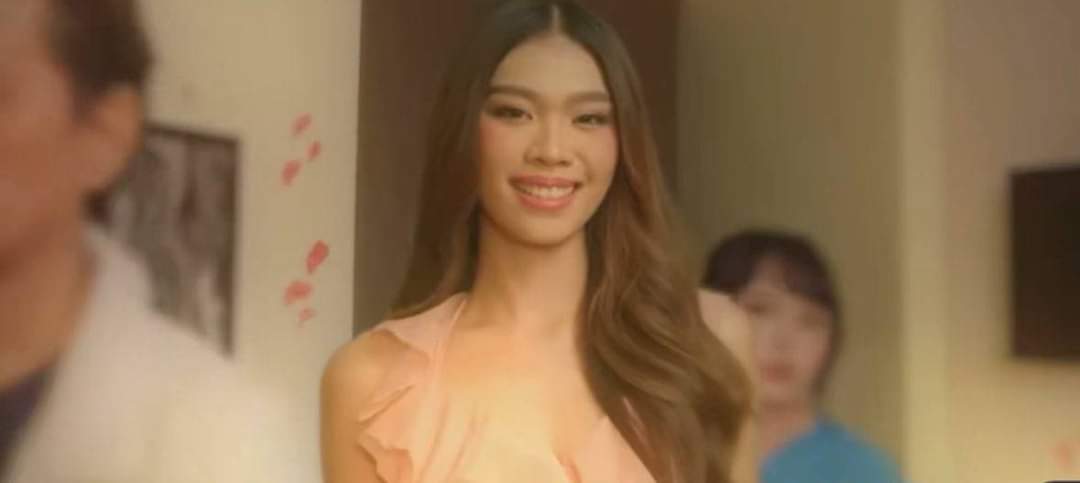 vi36873's tweet photo. *nakita si stacey 
me: PUMANAW dahil sa ganda https://t.co/aWQSHnl84g