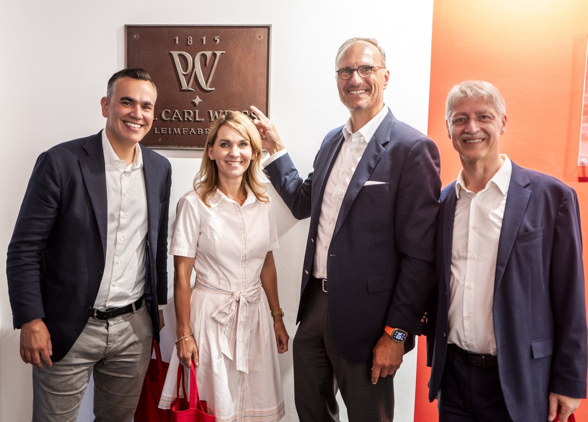 VCI_Hessen's tweet photo. Weiss Chemie lud FDP-Landtagsfraktion zum Wirtschaftstalk nach Haiger ein. Industrie braucht Impulse seitens der Politik. #Energiepreise &amp; #Bürokratie lähmen Entwicklung. Weiss-CEO Christian Dölle ist seit Juni neu im Vorstand des VCI Hessen. https://t.co/pvnIXBjbGo