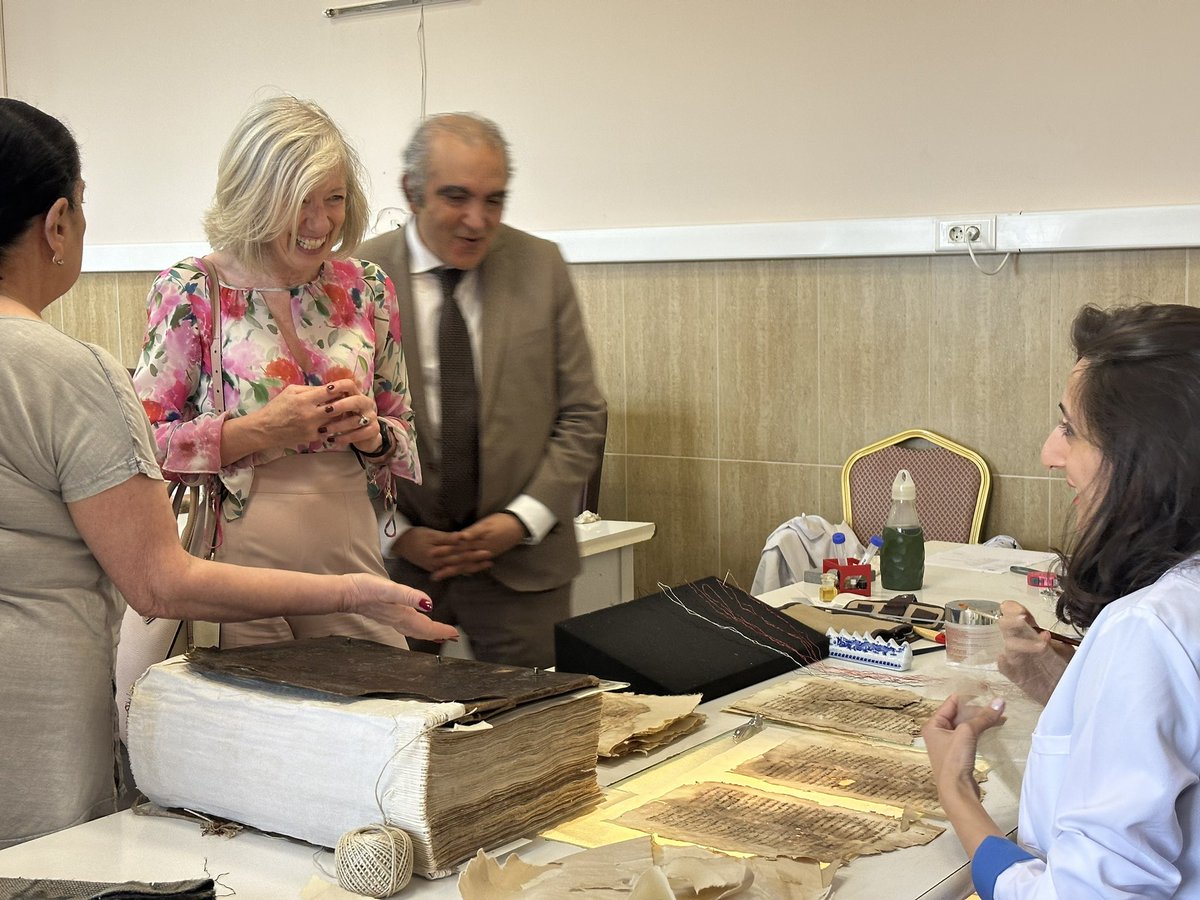 UNESCO Deputy Director-General Stefania Giannini visited Mashtots #Matenadaran with a delegation accompanied by Aram Hakobyan, Permanent Representative of Armenia to #UNESCO. 

👉🏻matenadaran.am/2024/07/16/%d5…
