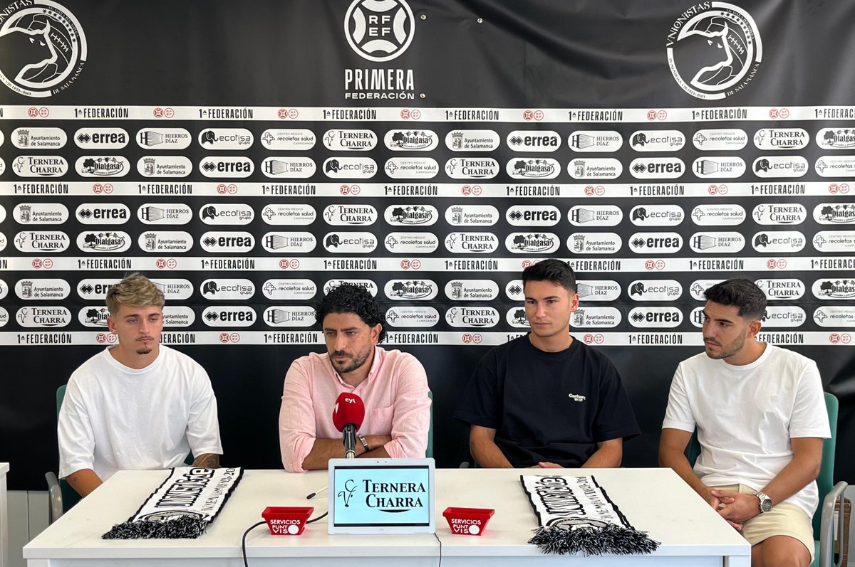 📸 | Esta mañana ha tenido lugar la presentación de Iván Moreno, Aitor Pascual y Pau Martínez ante los medios como nuevos jugadores blanquinegros.

🎥 Muy pronto tendrás disponible el vídeo en nuestro canal de YouTube.

#Creemos⚪⚫