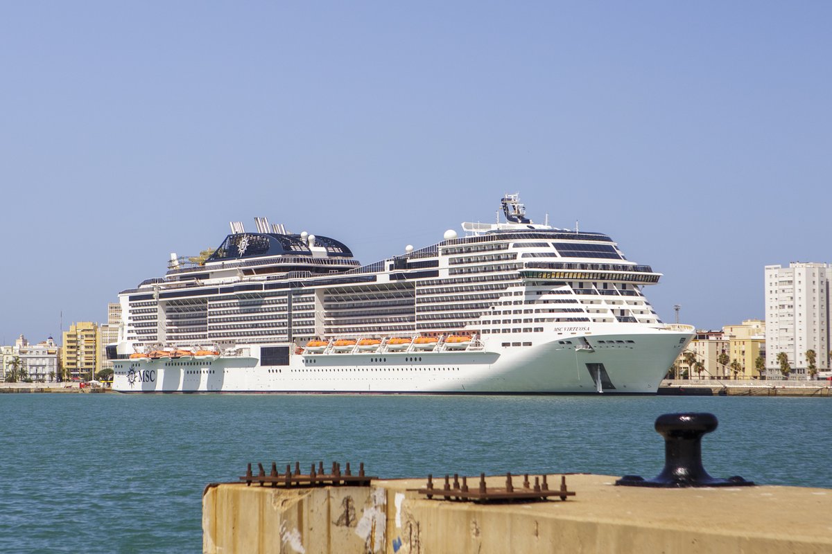 puertodecadiz's tweet photo. Dos cruceros de la compañía @MSCcruises : MSC ORCHESTRA y MSC VIRTUOSA visitan hoy el Puerto de #Cádiz
#MSCVirtuosa
#mscorchestra
#cruiseship https://t.co/3xVN8OSQIW