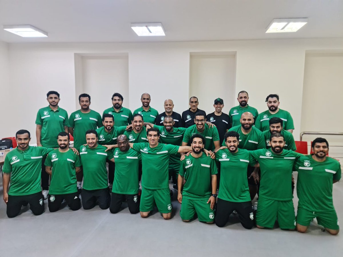 أسأل الله التوفيق والسداد 🙏❤️🇹🇳🇸🇦⚽️