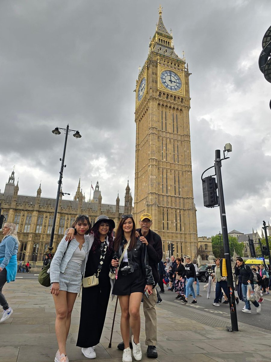 AngelMo28022032's tweet photo. LONDON TRIP FAMILYA 2024 🇬🇧💗🙏 https://t.co/0OaVylELAZ