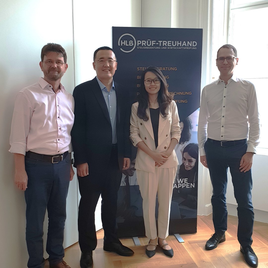 This Monday we had the privilege to welcome General Manager Eric Dong and Senior Manager Carloyn Wang from HLB China (Baicheng Tax Consulting Services) to our office in Vienna. 

It was our pleasure to show them around and discuss future business opportunities for our countries.