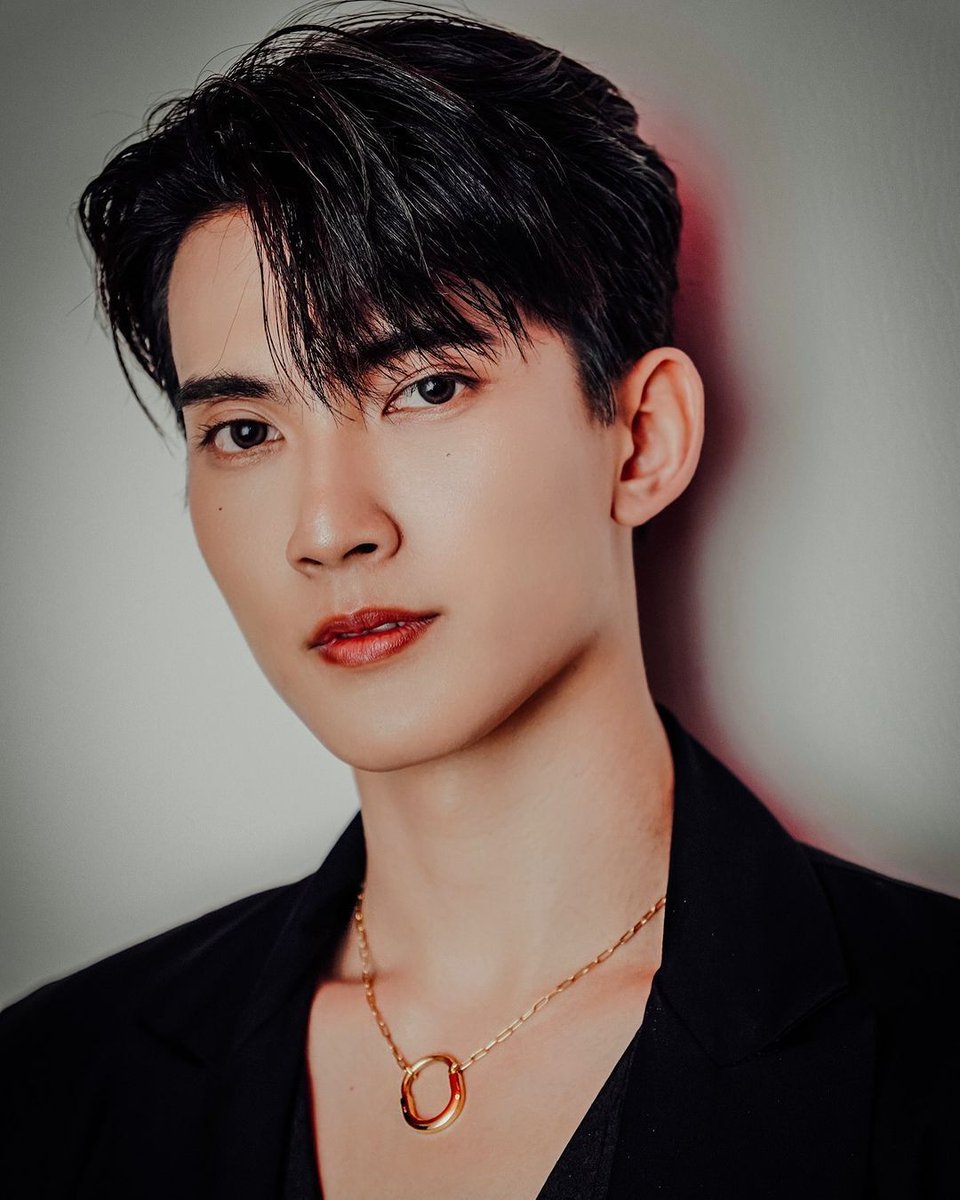 hourlyblpics's tweet image. — ✧ First Chalongrat

#First_Chalongrat #FirstLoveIsU #เฟริสท์ฉลองรัฐ @firstfh5