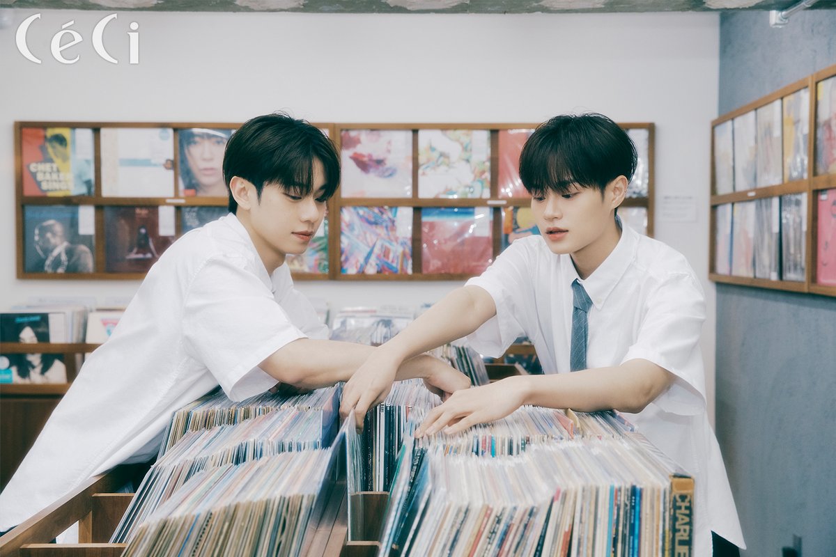 AB6IX's tweet image. [📷]
함께라 더 빛나는 우리들의 청춘 'STAY YOUNG' 동현&amp;amp;대휘

@cecikorea

#AB6IX #에이비식스 #김동현 #이대휘
#쎄씨 #CECI #CECIPHOTOBOOK #CECIKOREA