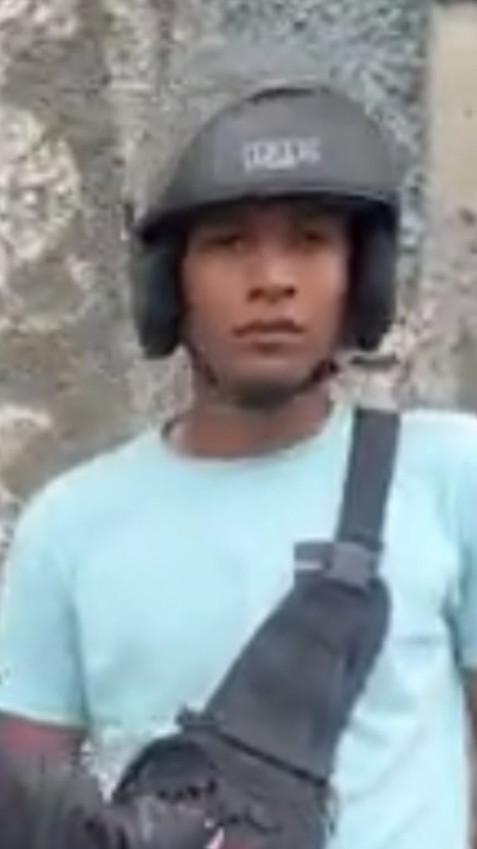 TerepaimaTere's tweet photo. CONOZCAN A LAS RATAS DEL DGCIM QUE AGREDIERON AL PERIODISTA DE TELEVEN EN LAS MAYAS CARACAS 👇🏾👇🏾 https://t.co/amdw66CiLA