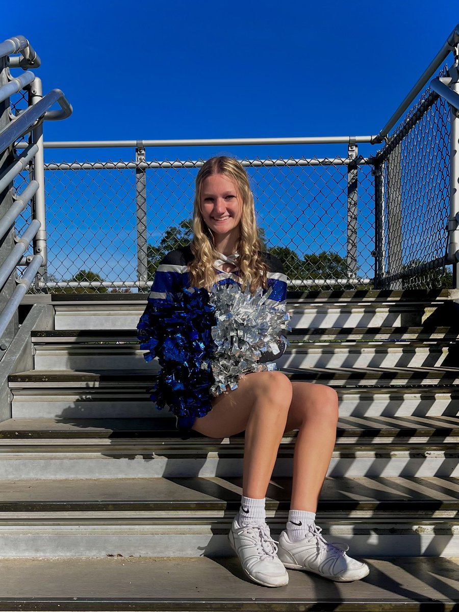 ‼️SIGNED‼️

Please welcome to our cheer program, Lizzy T. from Michigan! We are so excited to get her here this fall &amp; see what she can do for our team! 

Welcome to the FAM💛💙