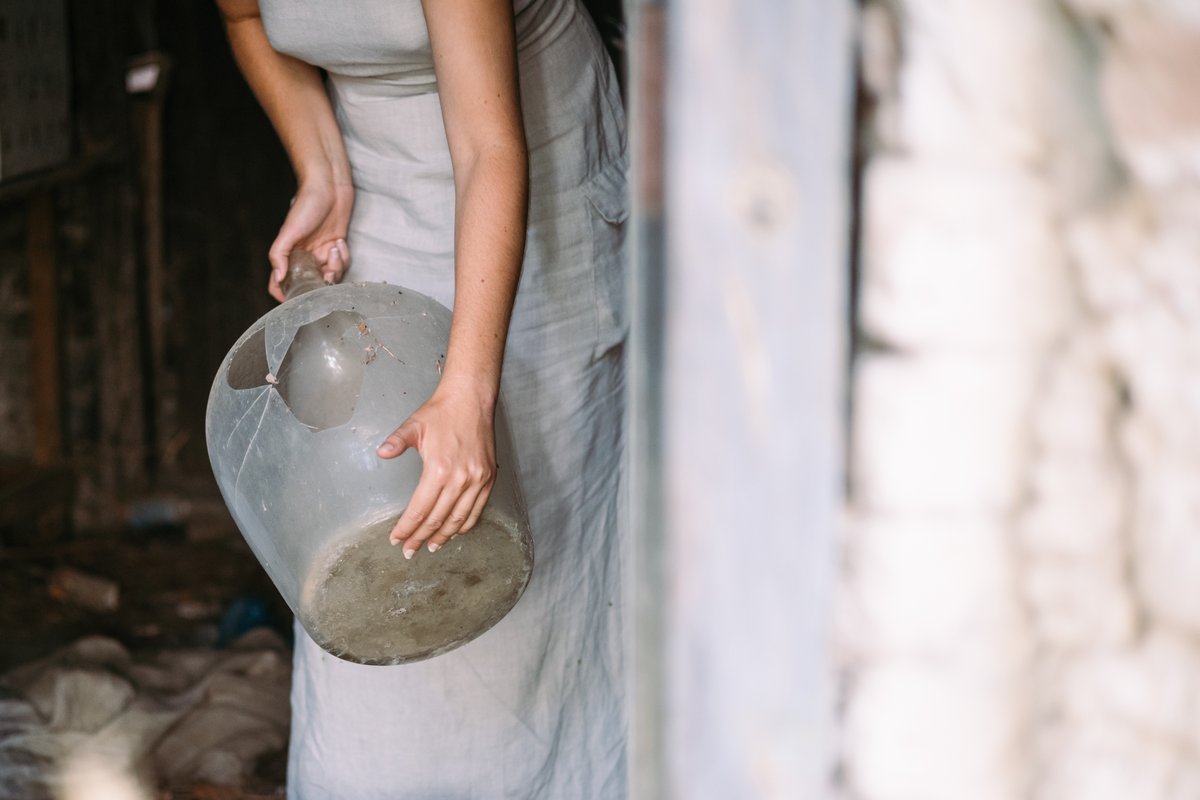 Unearthing Care: Ecologies of Collaboration

Xarkis 2024 explores care as an antidote to carelessness in Cyprus. We'll delve into Cypriot heritage, craft, and rituals through art, focusing on collective and collaborative practices. Stay tuned for more! 💫 #Xarkis2024