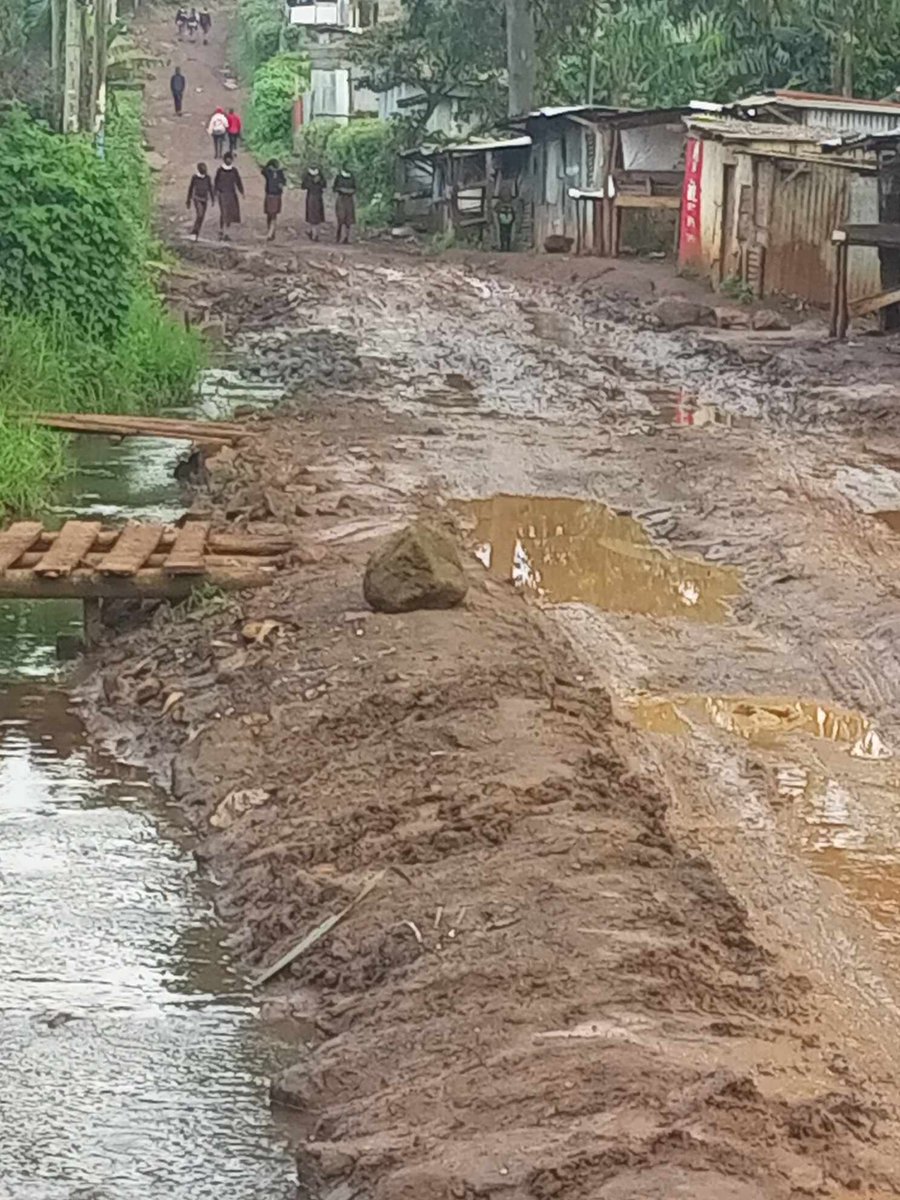 vwm019's tweet photo. @KWamatangi Regen Ngwaci road....an eye sore....kindly we don't have an MCA as far as am concerned...intervene https://t.co/0PS6ht28CP
