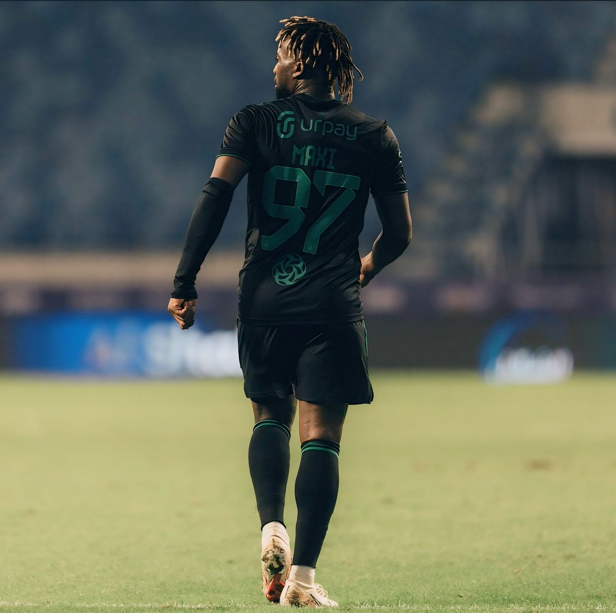 Allan Saint-Maximin tweet media