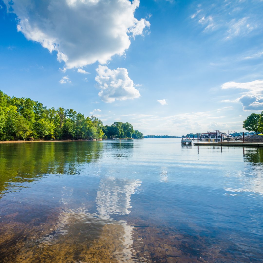 We're delighted to announce that we are now live in Lake Norman with an incredible new team of talented Chefs! Let us create a perfect private chef experience for your Lake Norman adventures!