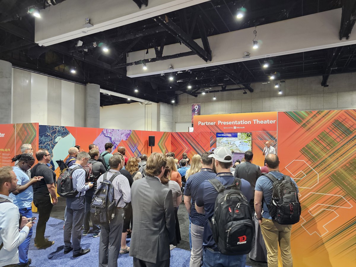 EagleViewTech's tweet image. It's Day 2 of the ESRI Conference in San Diego, California! 😄 

It was a great turnout for the partner lightning talks yesterday, and we certainly had a blast!

Are you here? If so, check us out at booth #1119. We look forward to seeing you there.

#EsriUserConference #corporate