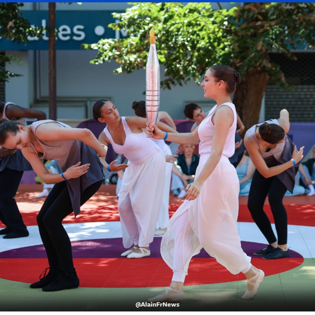AlainFrNews's tweet image. Passage de la #Flamme olympique à #SaintQuentin

#olympique #TesYeuxSurLeMonde #Paris2024