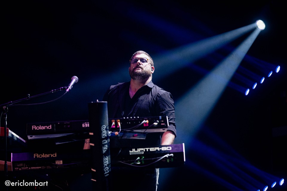 steve_maggiora's tweet photo. Happy #WrongAnswerWednesday y'all! What am I thinking in this photo? Comment below - wrong answers only!
.
.
.
.
.
.
📸: @ericlombart #stevemaggiora #fyp #keyboardist #vocalist #musician #musicislife #originalmusic #music #musicman #tourlife https://t.co/hz3IF39E29