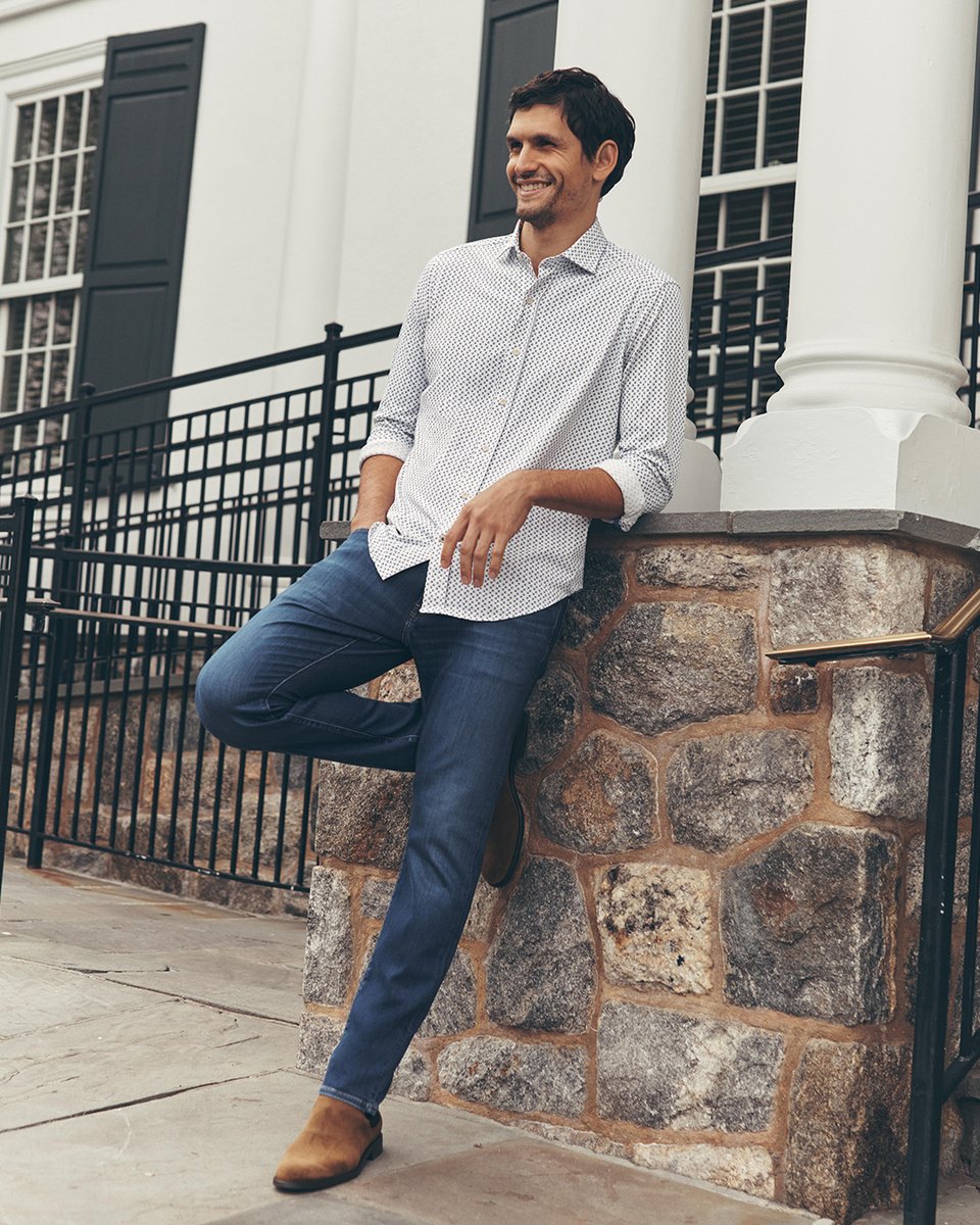 34Heritage's tweet photo. The look of luxury denim, the feel of your softest jean ever. Refined denim has a fit and feel that elevates everyday denim. Shop Refined online now: https://t.co/REVCbDmfdC https://t.co/9msw7HnTR4
