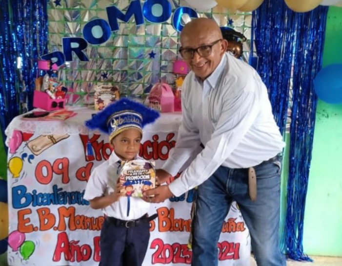 El NER 146 del Municipio Leonardo Infante, también realizó sus actos de graduación, tanto en  inicial como en 6to grado, en un ambiente armónico, lleno de alegría y esperanza. La ceremonia estuvo dirigida por la Directora Dusbelys Díaz y los docentes a cargo.
#VenezuelaSegura