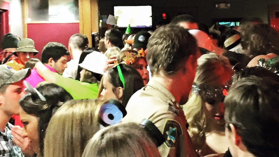 SonsofSatVT's tweet image. Pour one out for Big Al's

The best shoulder to shoulder fishbowl in the land.