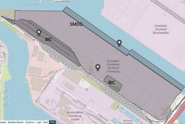 WorldCargoNews's tweet photo. ⚫️ Where, exactly, is the container?
🔴 #BIC and the #SMDG have agreed to collaborate on a new Global Container Geofence Library that will help add clarity to container location references: https://t.co/4wHaoQQm5R
#ContainerShipping #Logistics #SupplyChain #WorldCargoNews https://t.co/3wBectyHNe