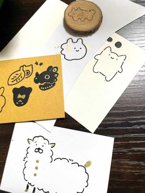 コピックアクレア試し描き

上から…木/安い印刷用のシール紙/水彩紙/ケント紙/コピー用紙よりも少し厚い紙 