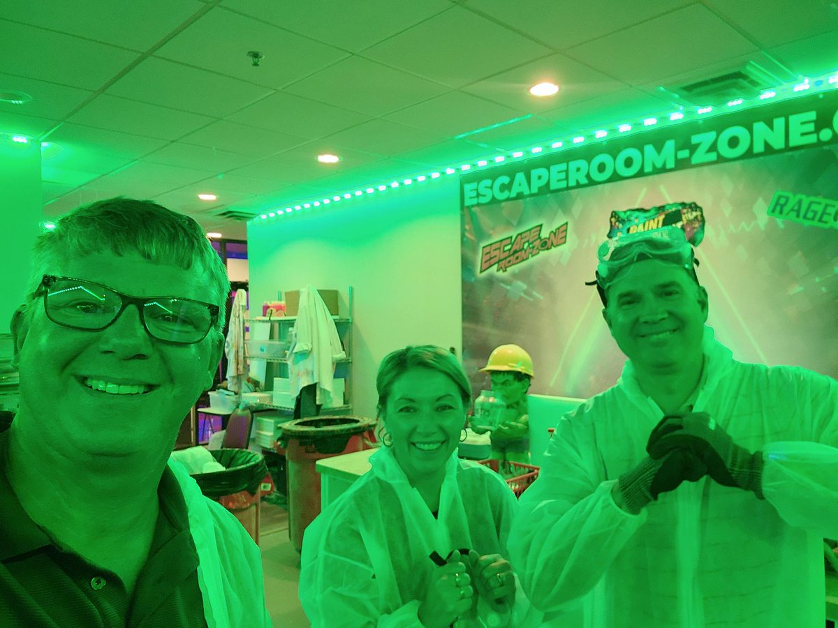 acceleranttech's tweet image. The Accelerant executive team kicked off their quarterly business meetings with a fun and stress-relieving escape room challenge! 💼🧩 It&apos;s all about teamwork and strategic thinking, both in and out of the boardroom. #TeamBuilding #ExecutiveLeadership #AccelerantSolutions