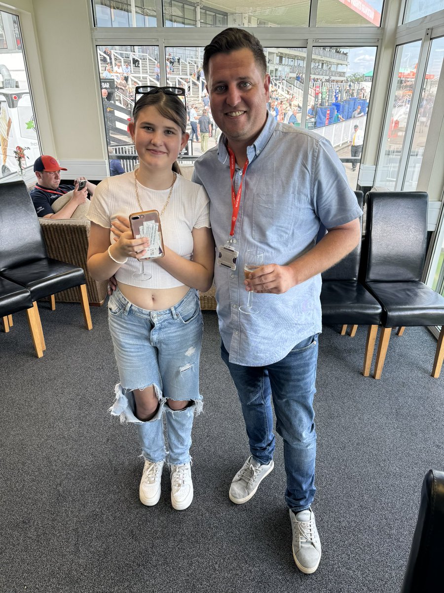 Dave Lowe tweet media