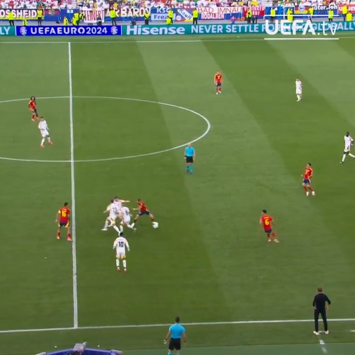 ذكاء فابيان رويز ضد المانيا في اليورو 