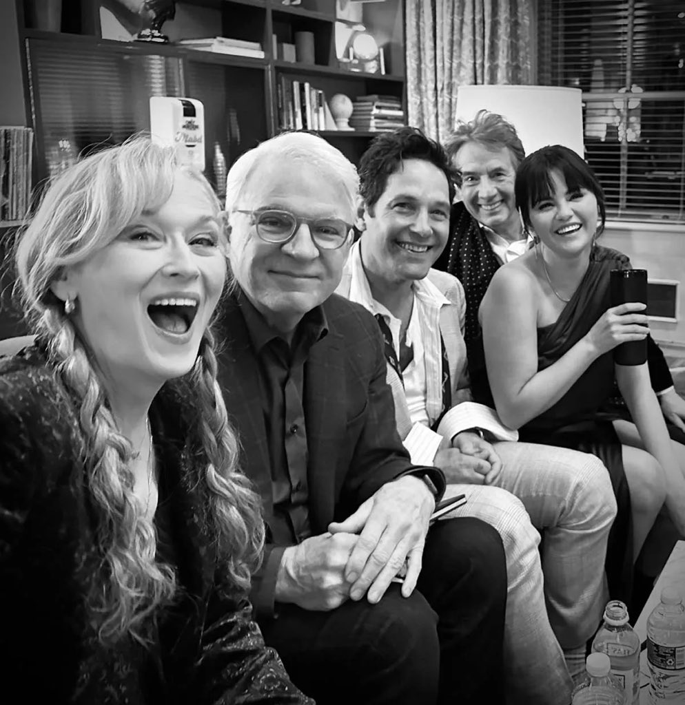 sgomezarchive's tweet photo. Everyone in this picture is an Emmy nominee for OMITB S3 https://t.co/oOJnr4ttUn