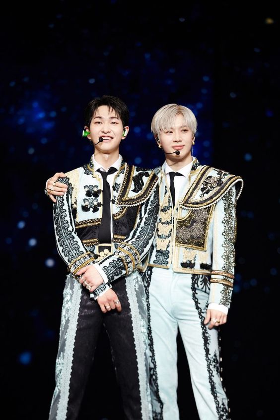 oneweverywhere's tweet photo. Happy Birthday, Taemin! 🎂
Please always be happy &amp; healthy. 
May you always be free to be who you want to be, both as the person Lee Taemin and the artist TAEMIN.
Thank you for always being the sweetest, caring little brother to our Onew 
We love you! ❤️

 #HappyTAEMINday https://t.co/2luovOlmPz