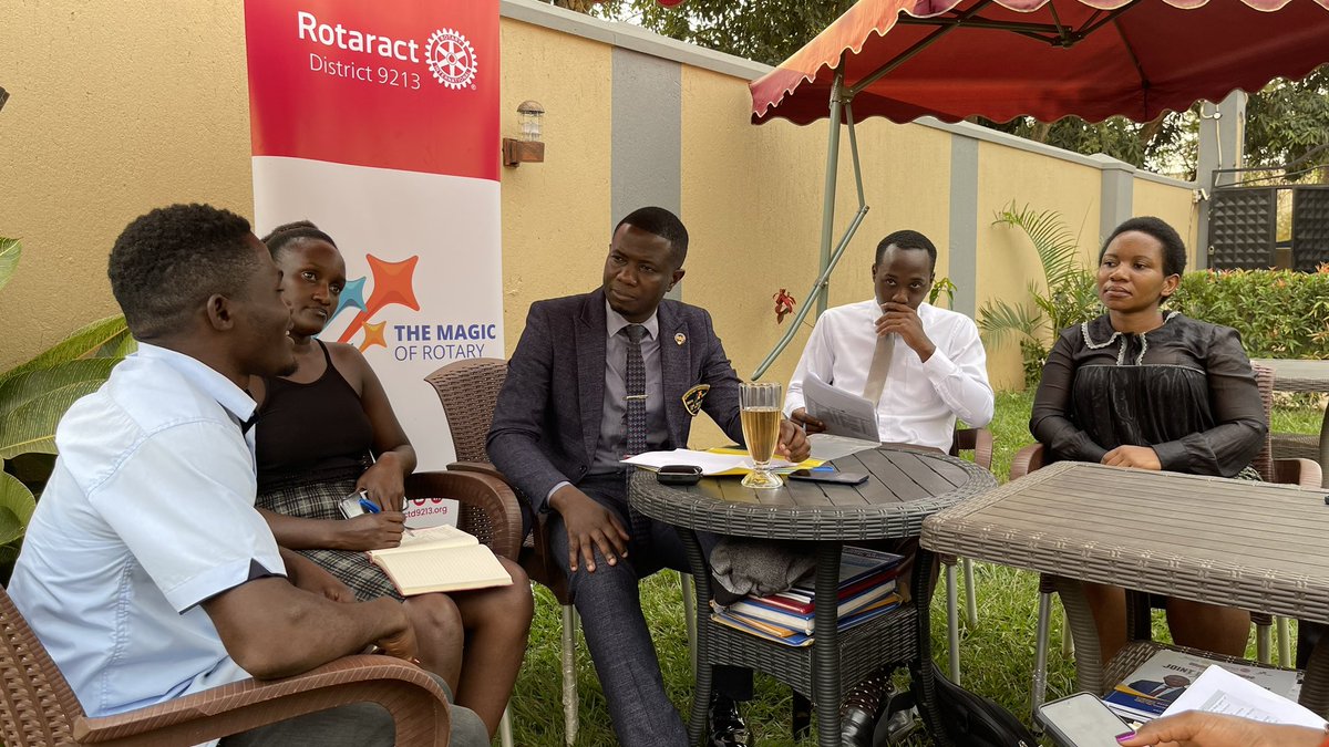 RctWakiso's tweet image. #Update
It was great with our DRR @SimeoSsebukulu as he had a moment of interaction with our Club board. Alot was said and notes taken for a better kick off on our way to winning great this year.

#DRRsVisit