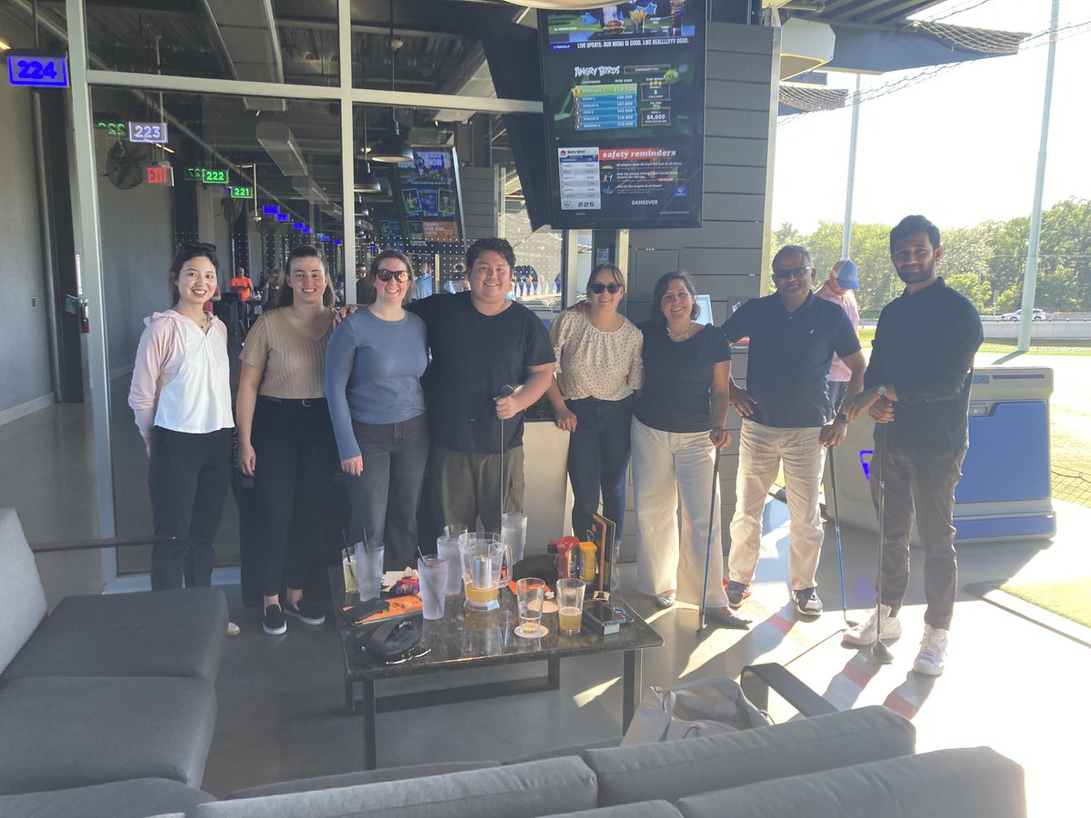 PledgeTx's tweet photo. This month, we bid farewell to Dominic Lo and Tran Le. Thank you for your contributions to Pledge, and best of luck in medical &amp; graduate school! 

As we say goodbye, we're also thrilled to welcome Dr. Nagraj Mani as our new Senior Director of Virology! #Pledge #TeamGrowth https://t.co/9RrhMTESBb