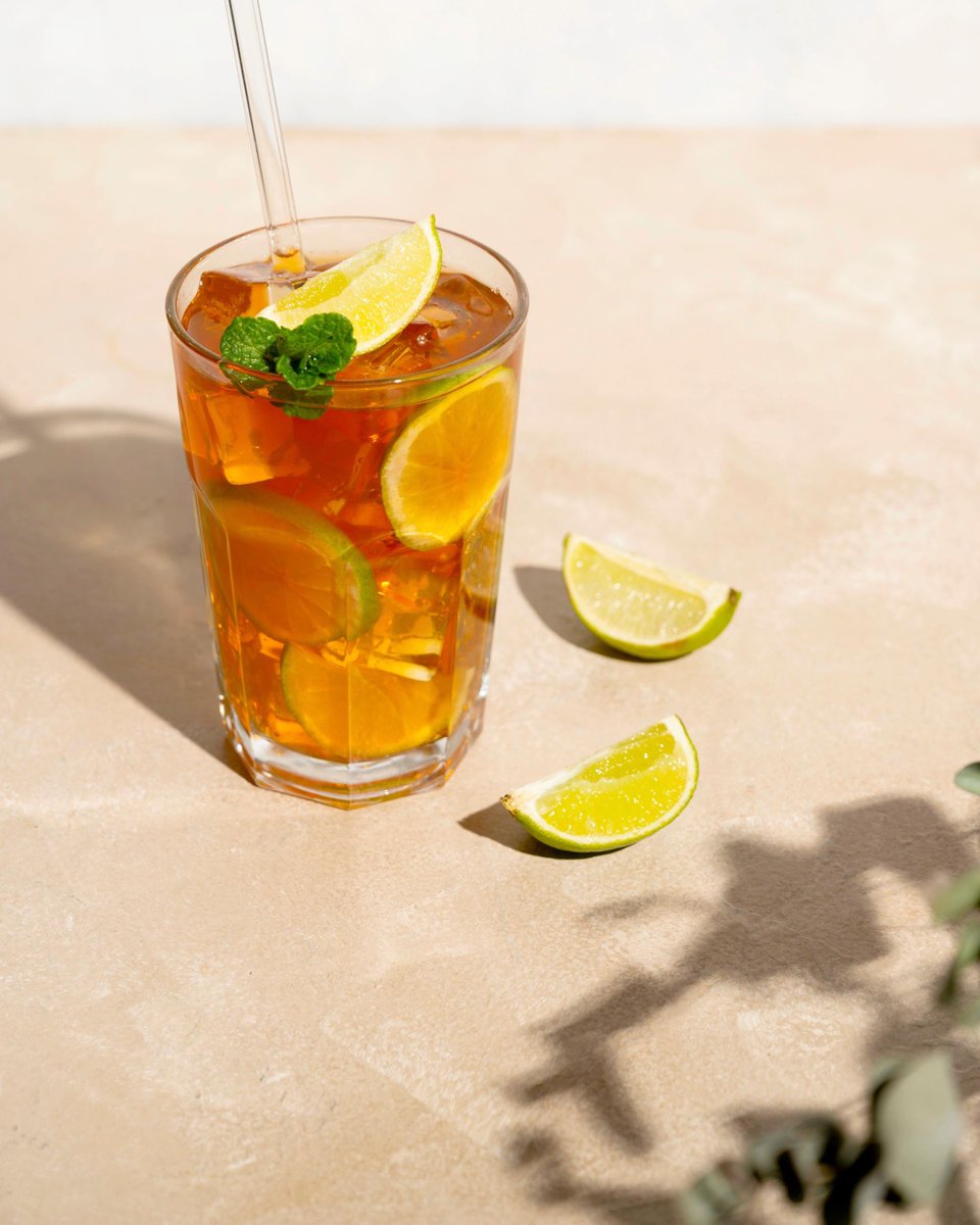 TeaSquared1's tweet photo. Those dog-days of summer melting your vibe? 🥵 Chill out with some loose leaf iced tea. Just brew, cool, add ice and sweeten to taste. ☀️🧊 https://t.co/9vuH0ILxBC