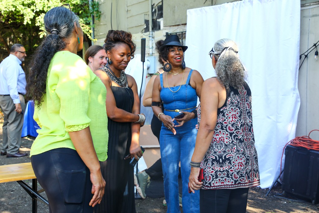 Deep Roots Experience tweet media